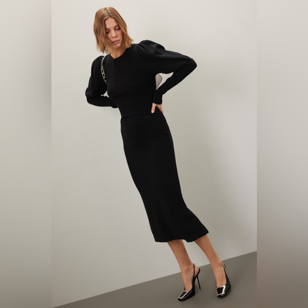 Toccin Violet Cable Midi Dress‎